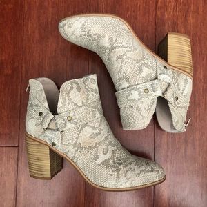 BC Footwear Miss Independent